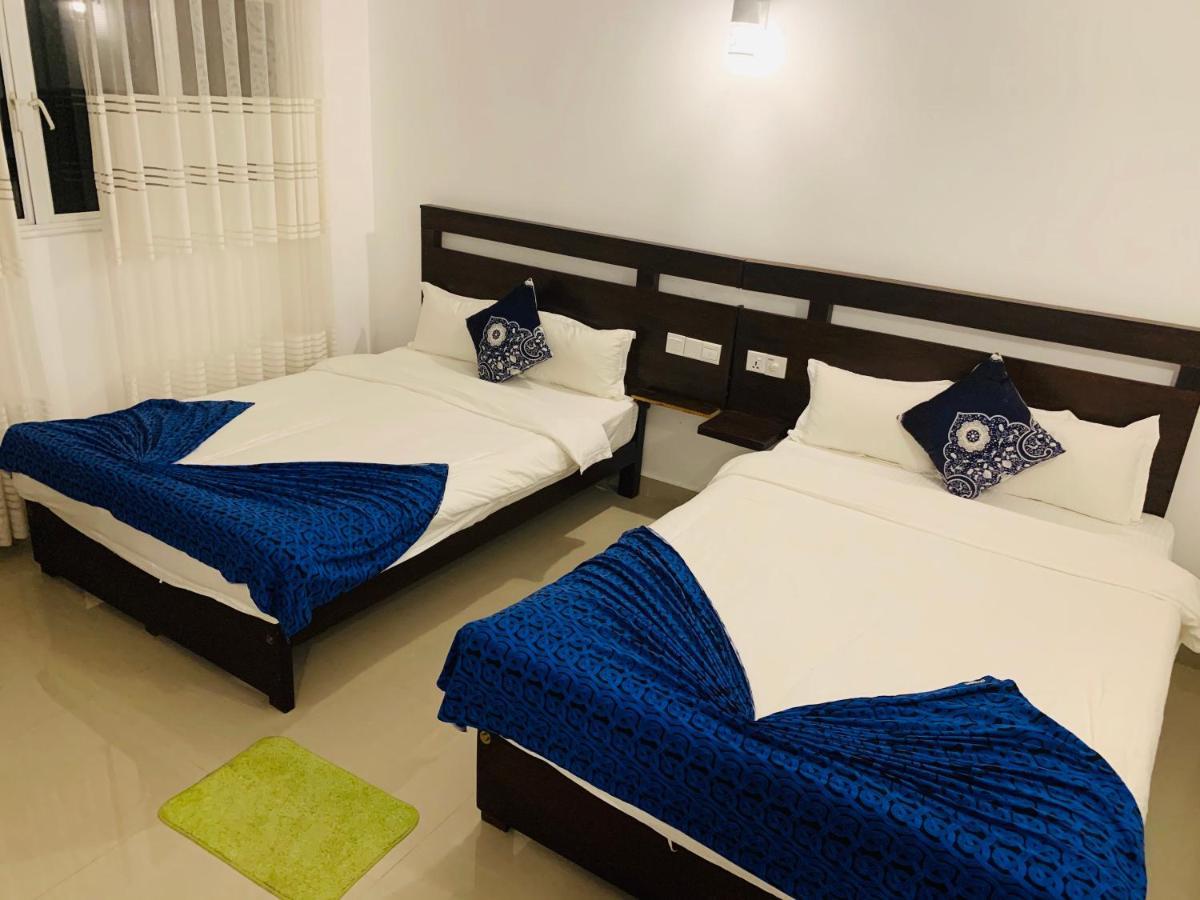 Lavenro Hotel & Resort Deniyaya Luaran gambar